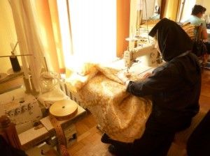 Atelierul de croitorie „Cămașa lui Hristos”: Măicuțele care îmbracă preoții din Arhiepiscopie