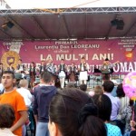 Sute de romașcani la Seara de folclor