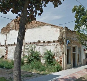 Casa abandonată a unui evreu va fi demolată